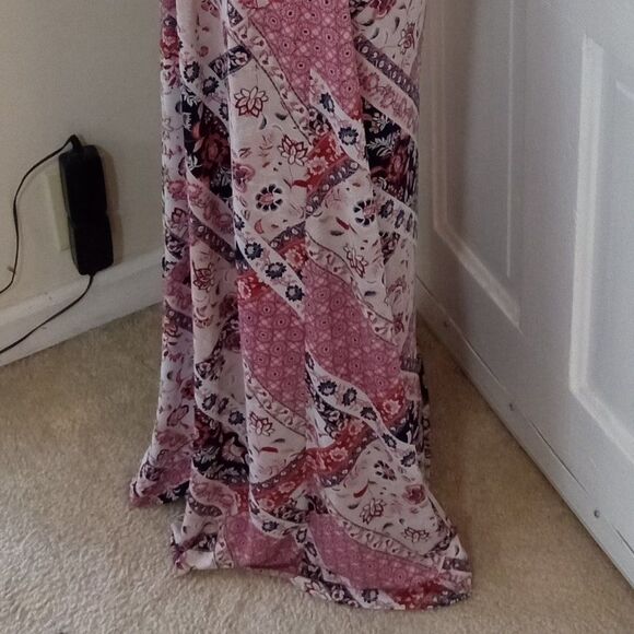 TRIXXI CLOTHING COMPANY Women's Criss Cross Detail Maxi Dress (Size XL) "FLORAL" - Picture 8 of 9